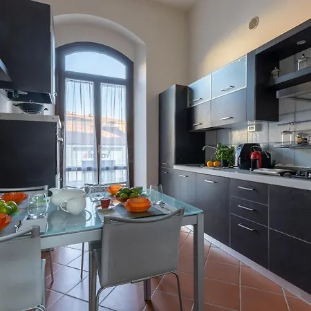 Tranquil Elegance In The Heart Of - Historic Convent Apartment Pisa